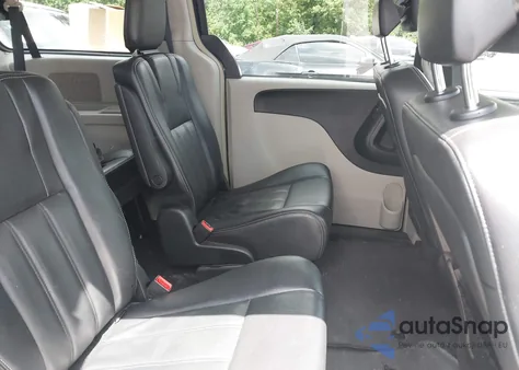 2014 Chrysler Town & Country Touring from USA, damaged, VIN 2C4RC1BG2ER441625